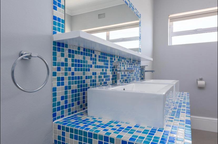 Bright & Spacious Family Home - Image 6